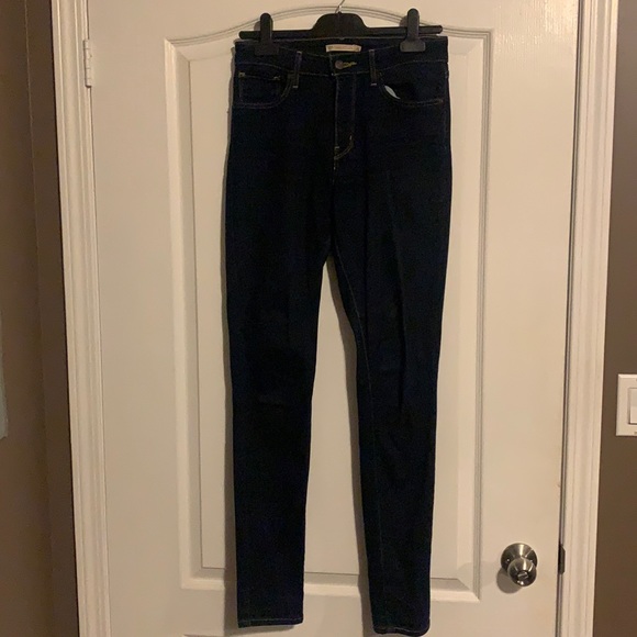 Levi’s 721 high rise skinny - dark wash - Picture 3 of 7